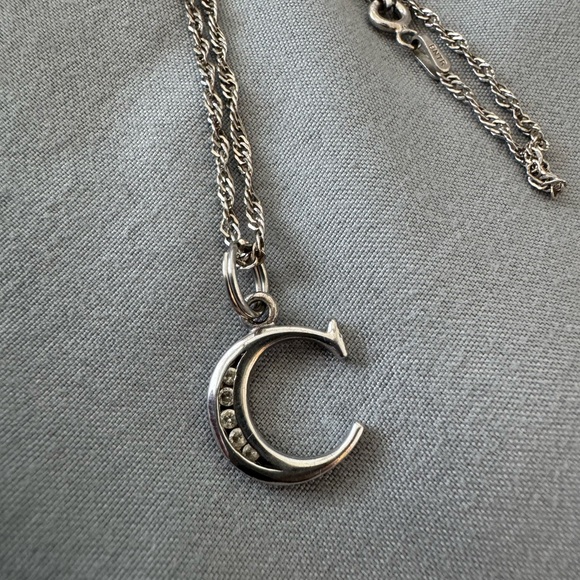 Elegant Silver “C” necklace - Picture 1 of 2